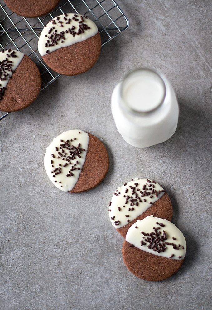 white chocolate mocha cookies | ahappyfooddance.com